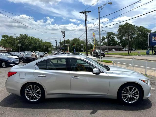 Photo of 2017 Liquid Platinum INFINITI Q50