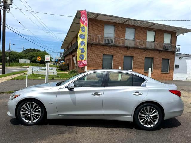 Photo of 2017 Liquid Platinum INFINITI Q50