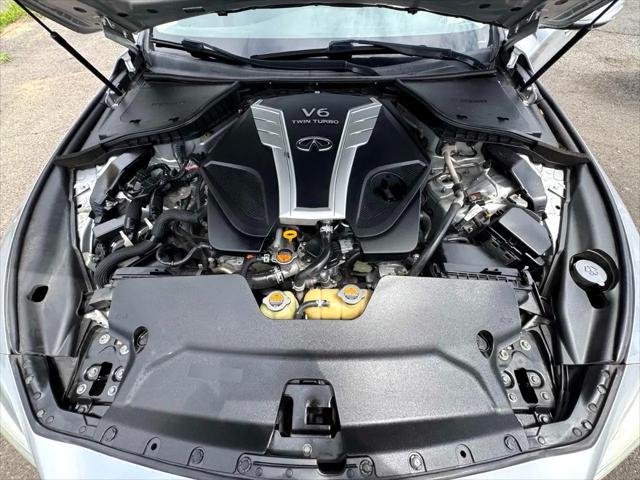 Photo of 2017 Liquid Platinum INFINITI Q50