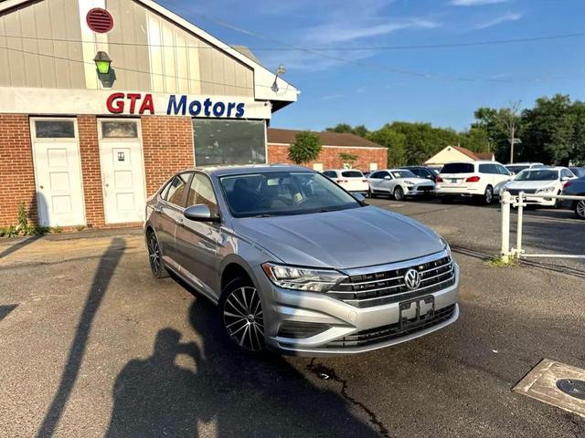 Photo of 2019 Pyrite Silver Metallic Volkswagen Jetta