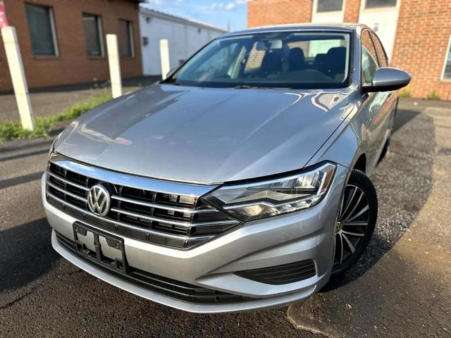 Photo of 2019 Pyrite Silver Metallic Volkswagen Jetta