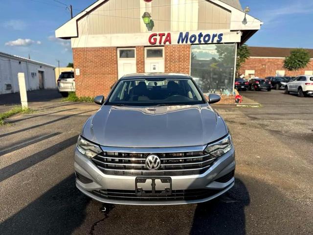 Photo of 2019 Pyrite Silver Metallic Volkswagen Jetta