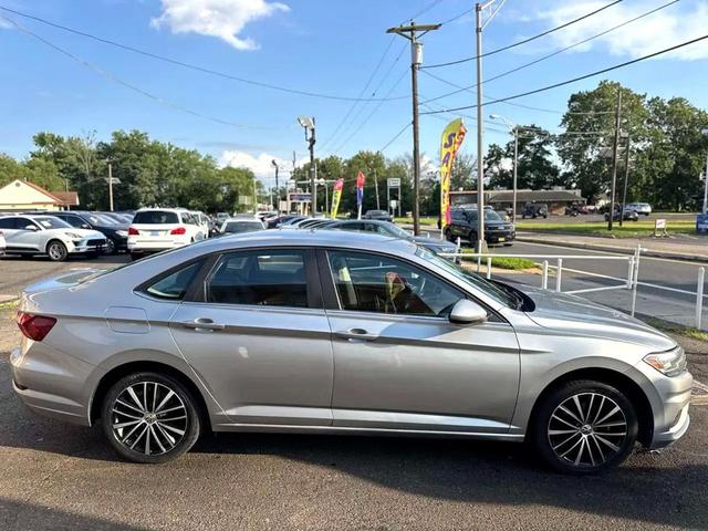 Photo of 2019 Pyrite Silver Metallic Volkswagen Jetta