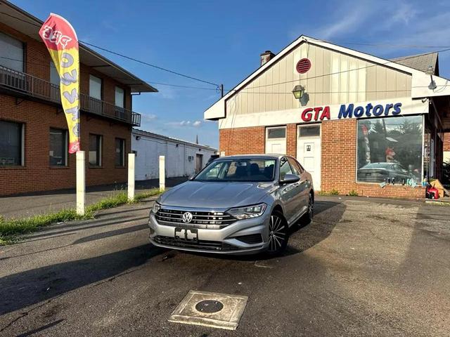 Photo of 2019 Pyrite Silver Metallic Volkswagen Jetta