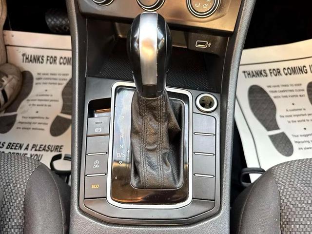 Photo of 2019 Pyrite Silver Metallic Volkswagen Jetta