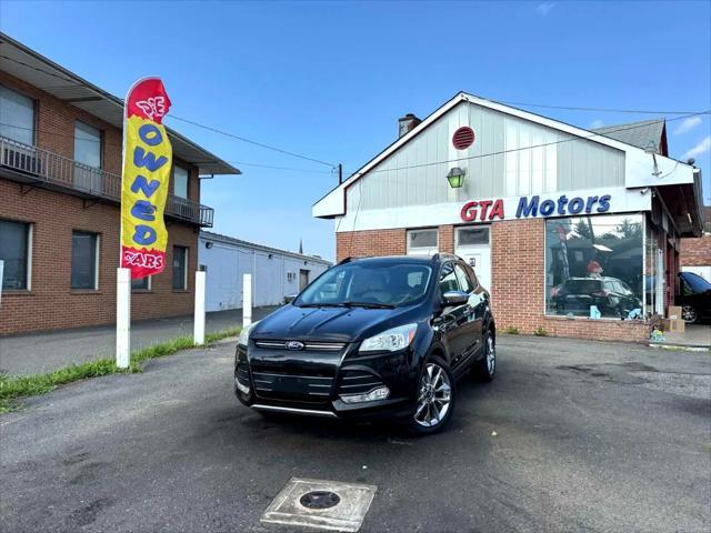 Photo of 2015 Tuxedo Black Ford Escape