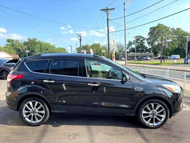 Photo of 2015 Tuxedo Black Ford Escape