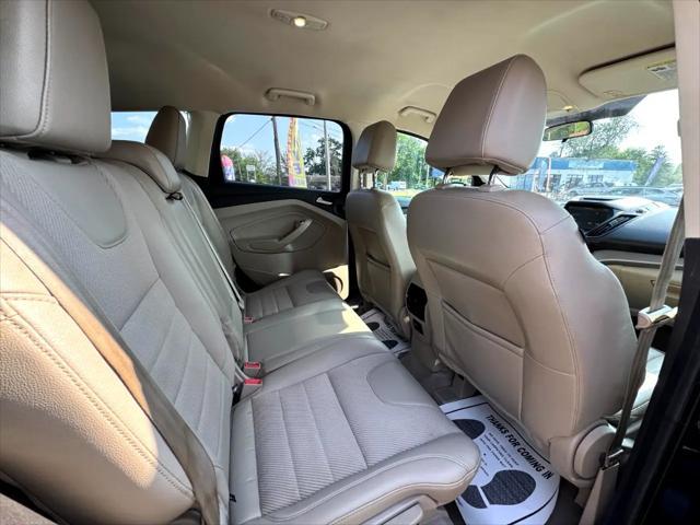 Photo of 2015 Tuxedo Black Ford Escape