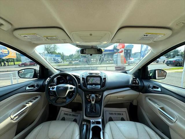 Photo of 2015 Tuxedo Black Ford Escape
