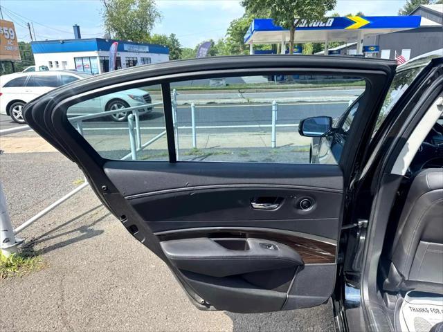 Photo of 2015 Crystal Black Pearl Acura RLX