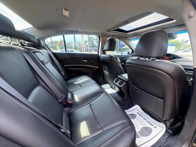 Photo of 2015 Crystal Black Pearl Acura RLX
