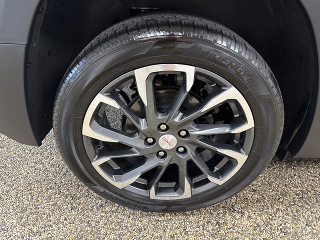 Photo of 2022 Ebony Twilight Metallic GMC Terrain