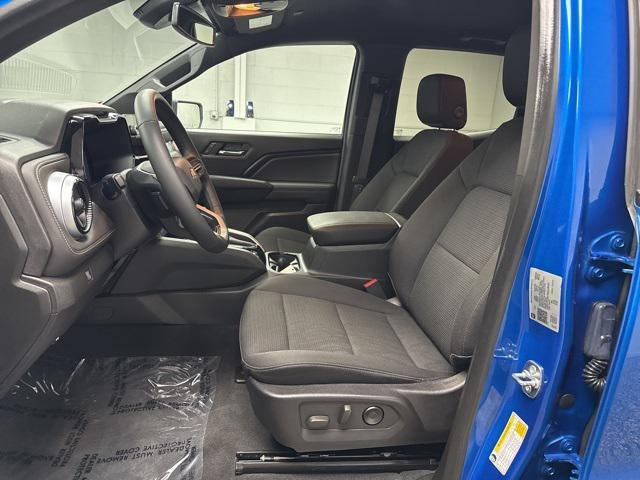 Photo of 2024 Glacier Blue Metallic Chevrolet Colorado