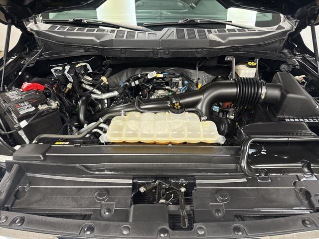 Photo of 2022 Agate Black Metallic Ford F-150