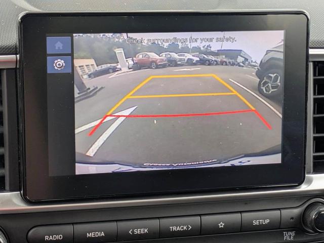 Photo of 2024 Shimmering Silver Hyundai VENUE