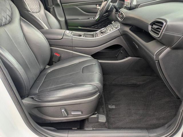 Photo of 2022 Quartz White Hyundai SANTA FE
