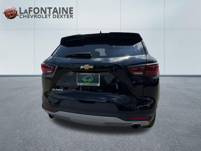 Photo of 2025 Black Chevrolet Blazer