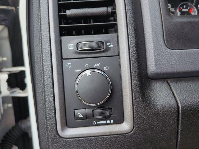 Photo of 2017 Bright White RAM 3500