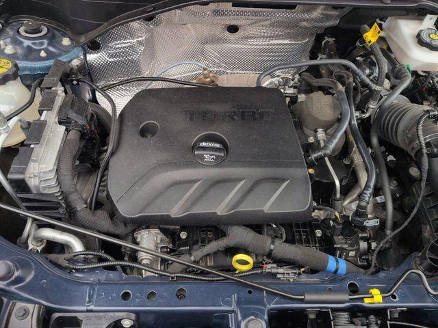 Photo of 2023 Sapphire Metallic Buick Encore GX
