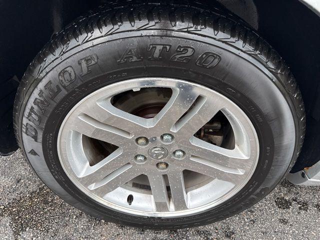 Photo of 2005 Bright Silver Clearcoat Metallic Dodge Magnum