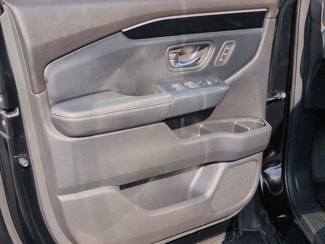 Photo of 2024 Crystal Black Pearl Honda Pilot
