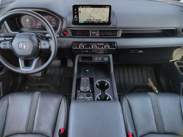Photo of 2024 Crystal Black Pearl Honda Pilot