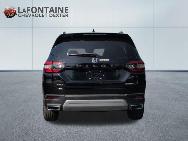 Photo of 2024 Crystal Black Pearl Honda Pilot