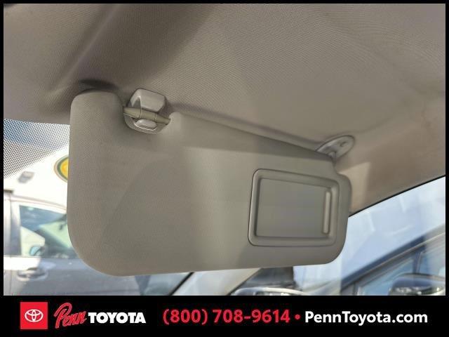 Photo of 2014 Classic Silver Metallic Toyota Corolla