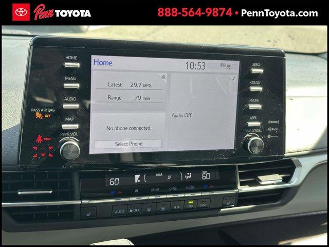 Photo of 2023 Wind Chill Pearl Toyota Sienna