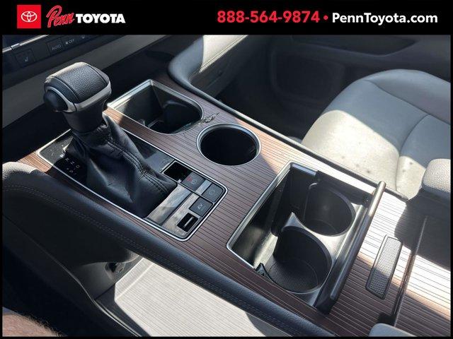 Photo of 2023 Wind Chill Pearl Toyota Sienna