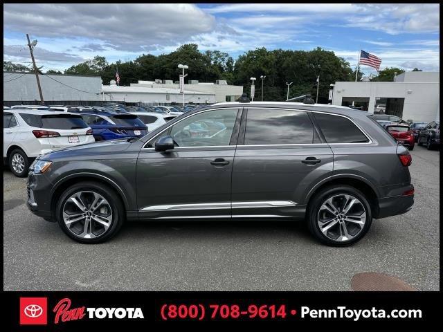 Photo of 2020 Gray Audi Q7