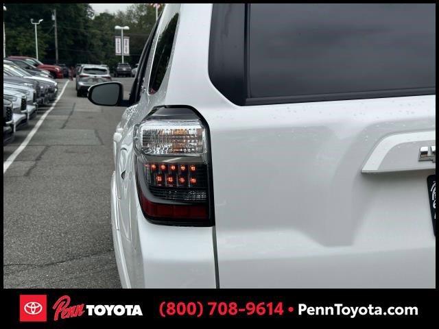 Photo of 2022 White Toyota 4Runner