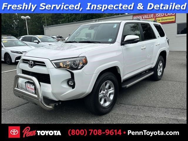 Photo of 2022 White Toyota 4Runner
