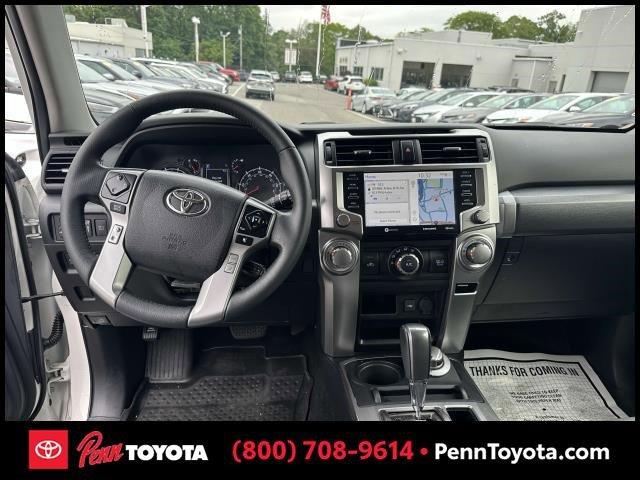 Photo of 2022 White Toyota 4Runner
