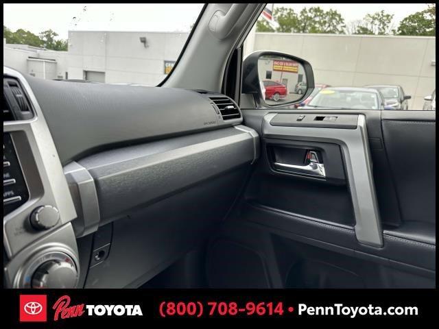 Photo of 2022 White Toyota 4Runner
