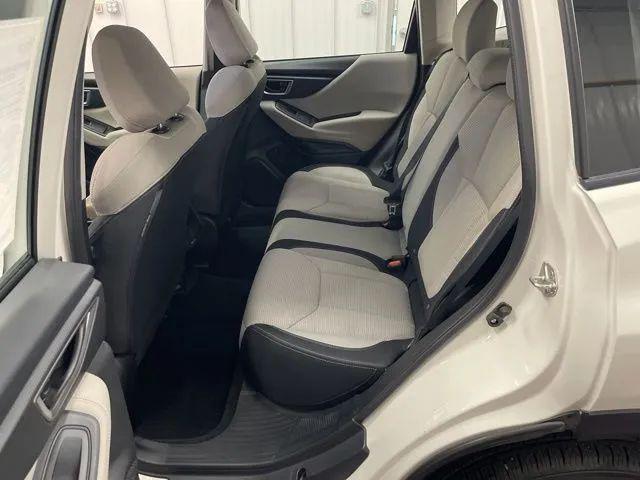 Photo of 2022 Crystal White Pearl Subaru Forester
