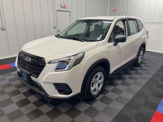 Photo of 2022 Crystal White Pearl Subaru Forester