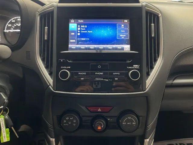 Photo of 2022 Crystal White Pearl Subaru Forester