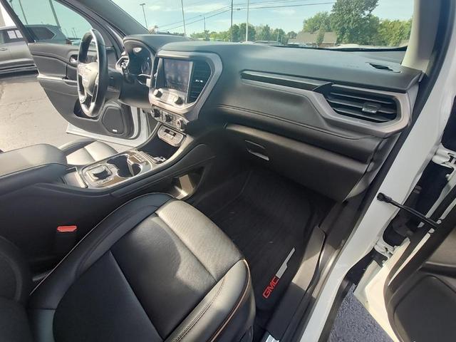 Photo of 2022 Summit White GMC Acadia