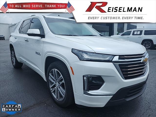 Photo of 2023 Iridescent Pearl Tricoat Chevrolet Traverse