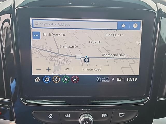 Photo of 2023 Iridescent Pearl Tricoat Chevrolet Traverse