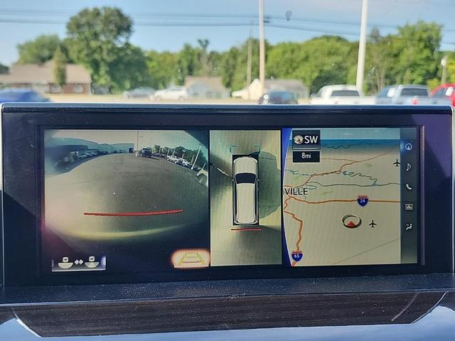 Photo of 2018 Atomic Silver Lexus LX 570