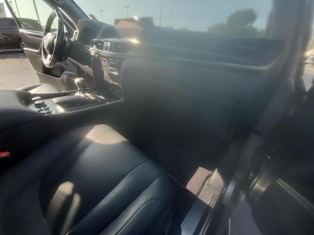 Photo of 2018 Atomic Silver Lexus LX 570