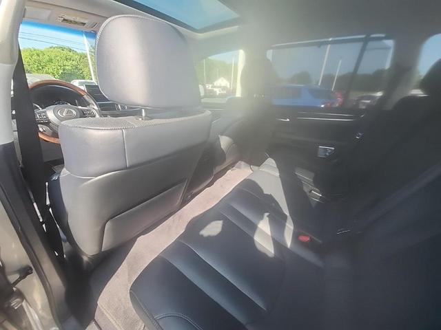 Photo of 2018 Atomic Silver Lexus LX 570