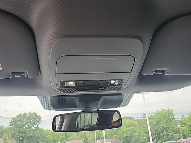 Photo of 2024 Gray Metallic Ford F-250