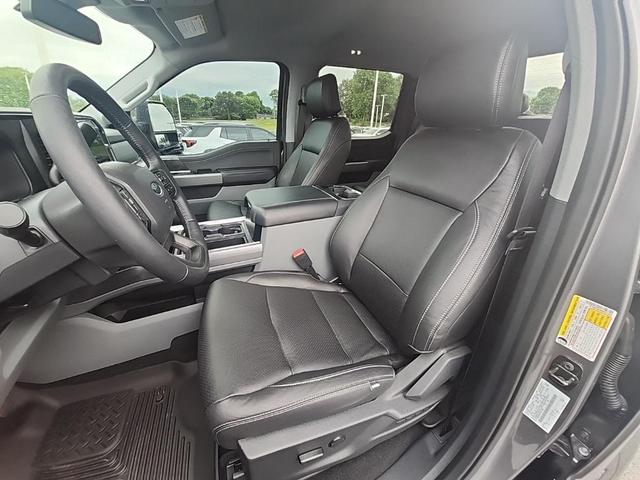 Photo of 2024 Gray Metallic Ford F-250