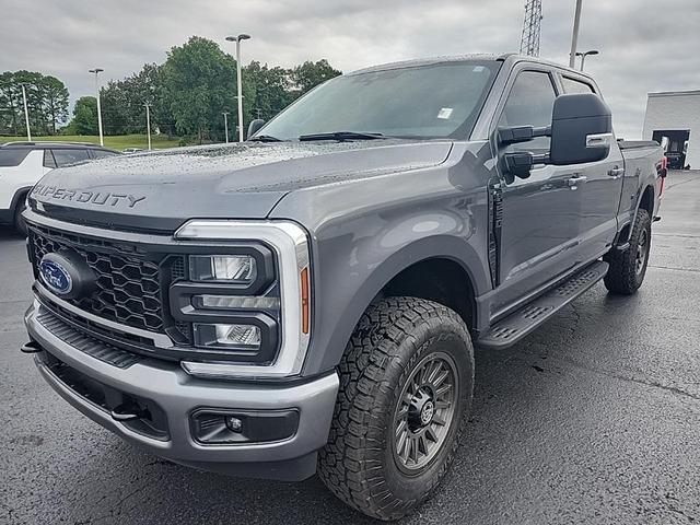 Photo of 2024 Gray Metallic Ford F-250