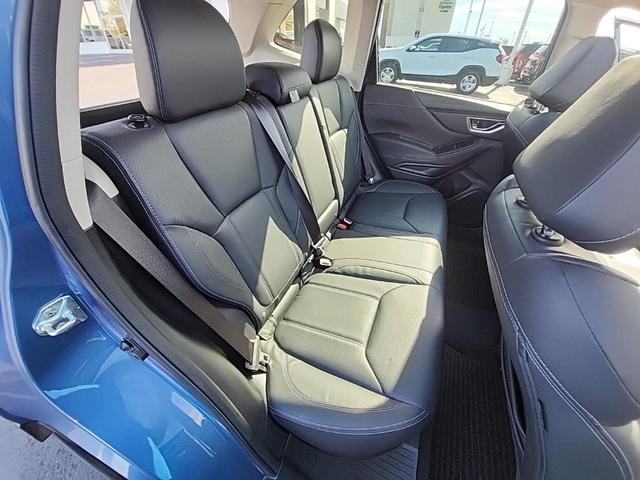 Photo of 2022 Horizon Blue Pearl Subaru Forester