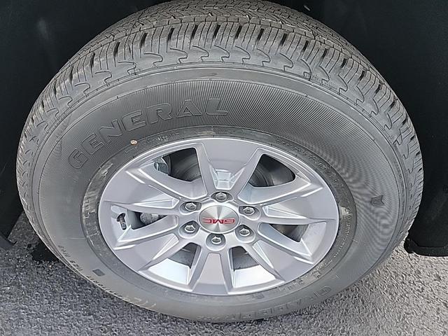 Photo of 2026 Summit White GMC Sierra 1500