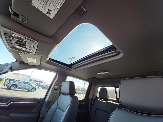 Photo of 2025 Onyx Black GMC Sierra 1500